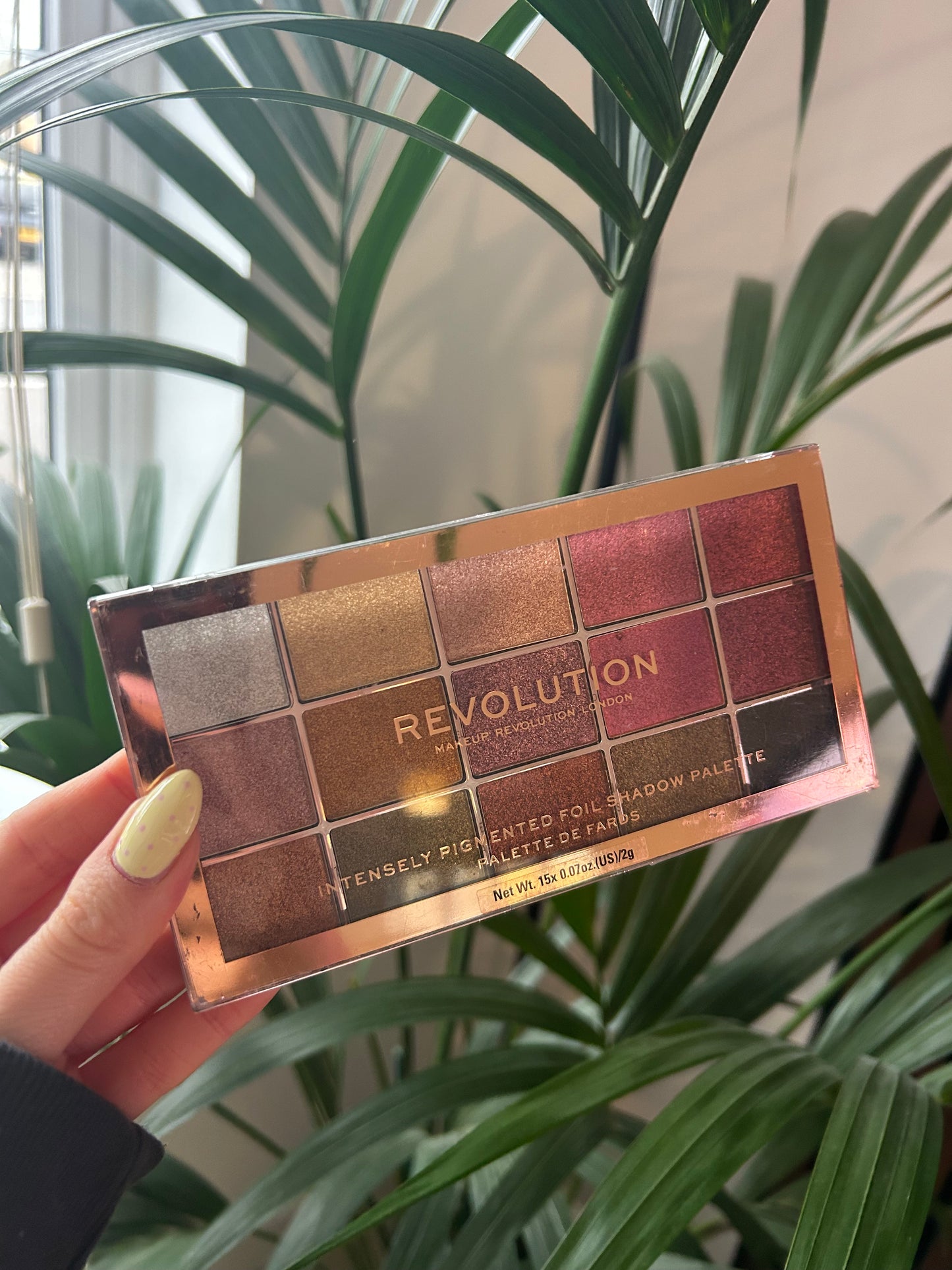 Revolution Glitter Eyeshadow Palette