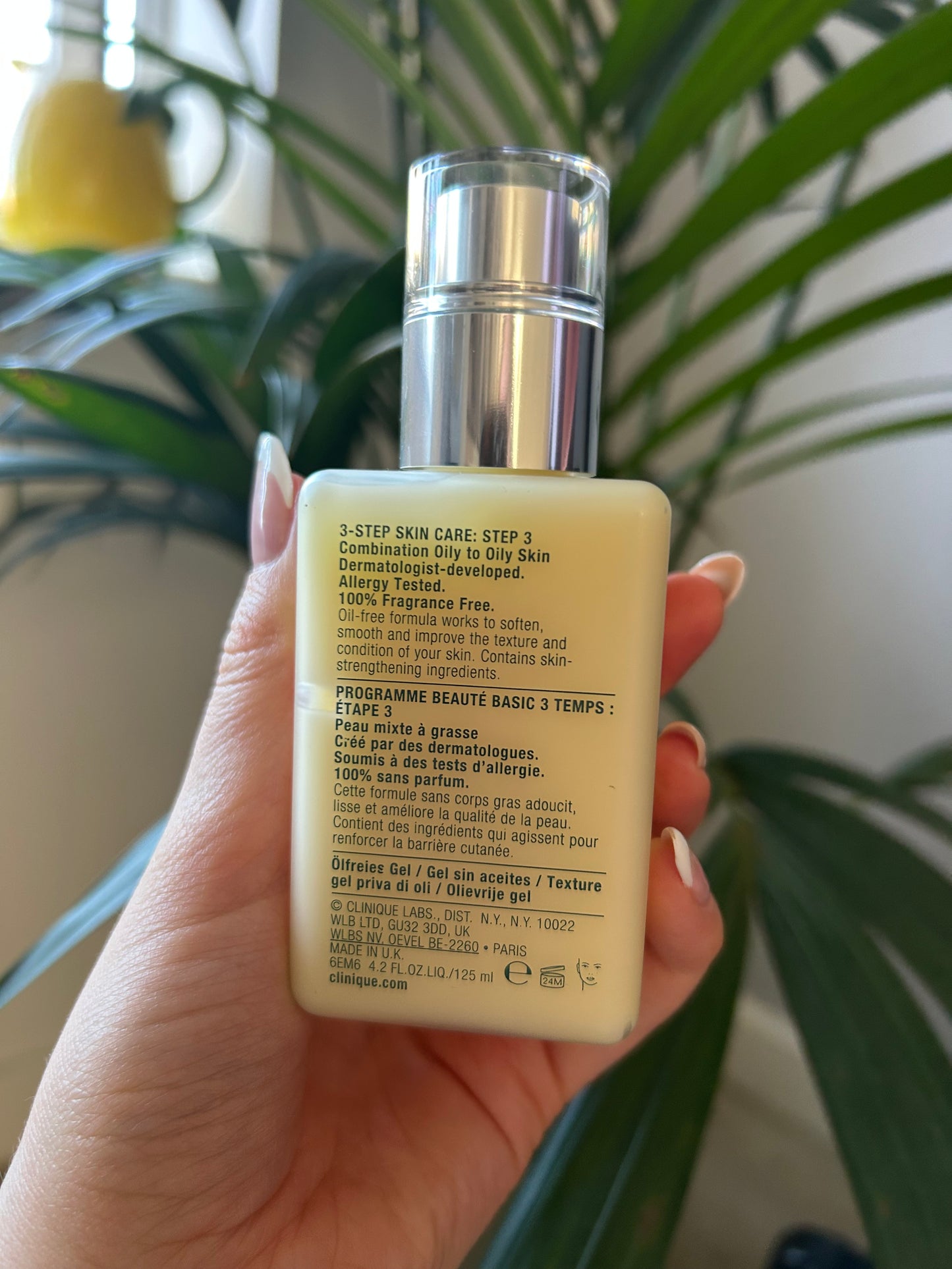 Clinique Dramatically Differently Moisturising Gel