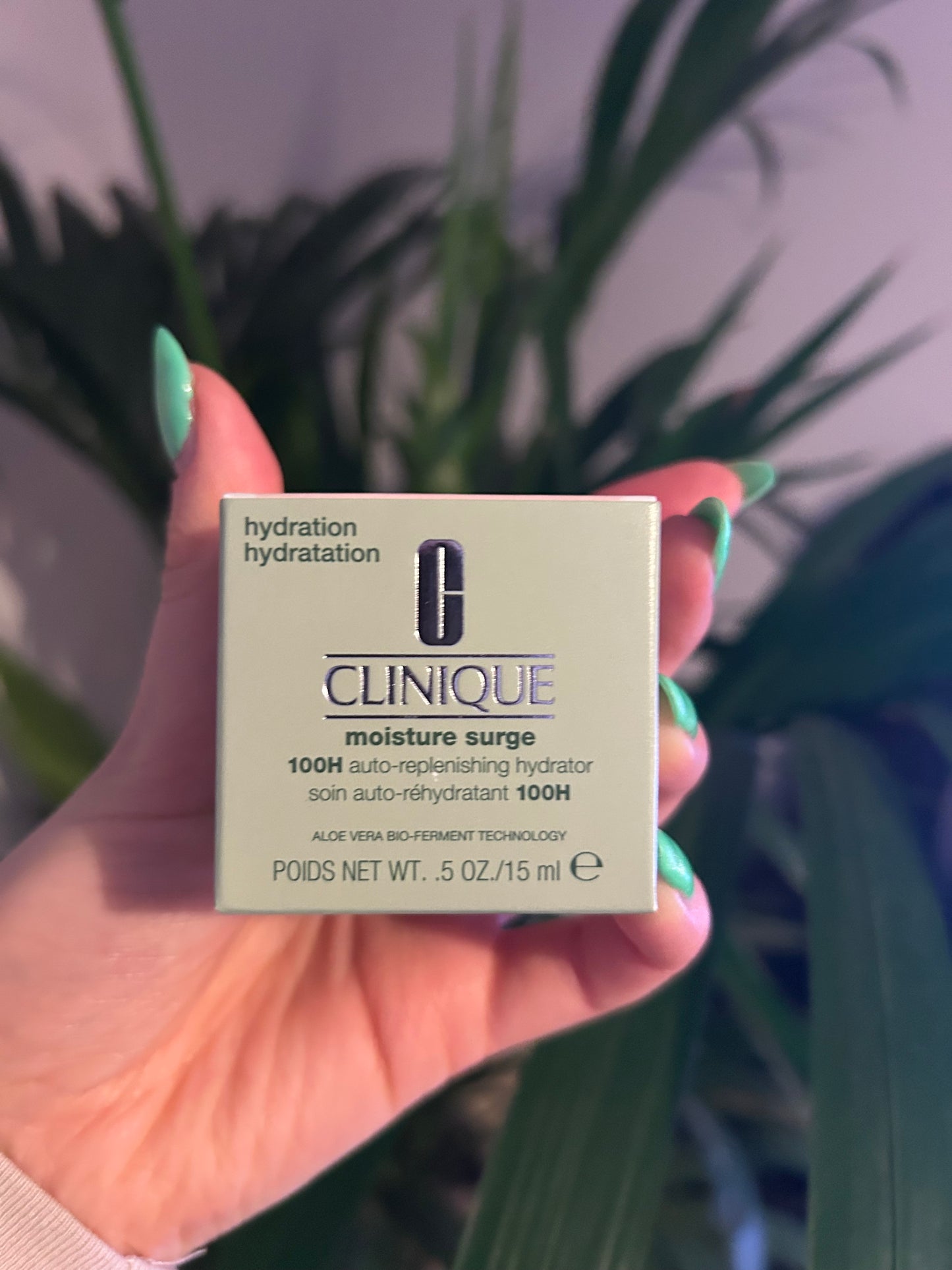 Clinique moisture surge