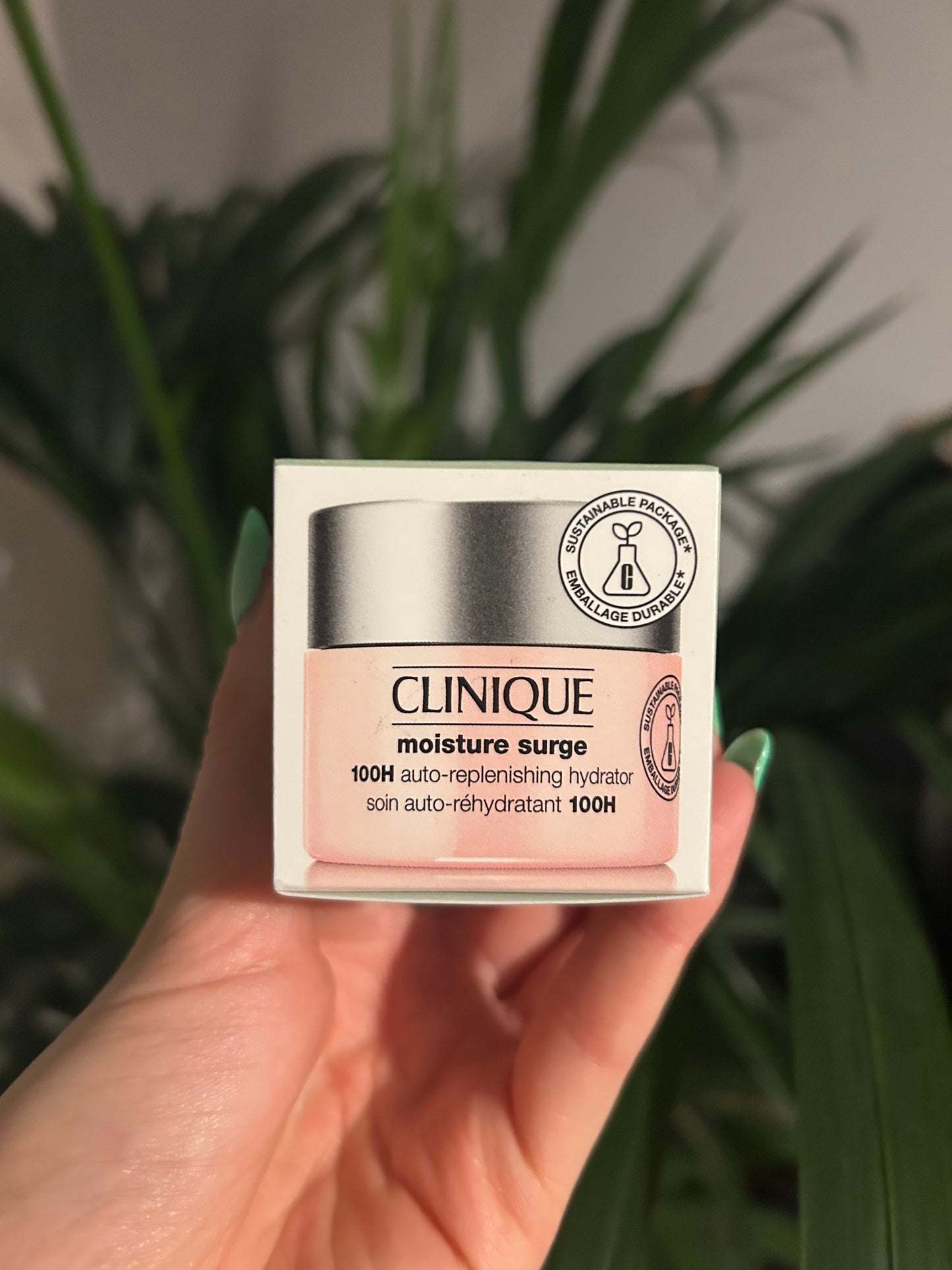 Clinique moisture surge