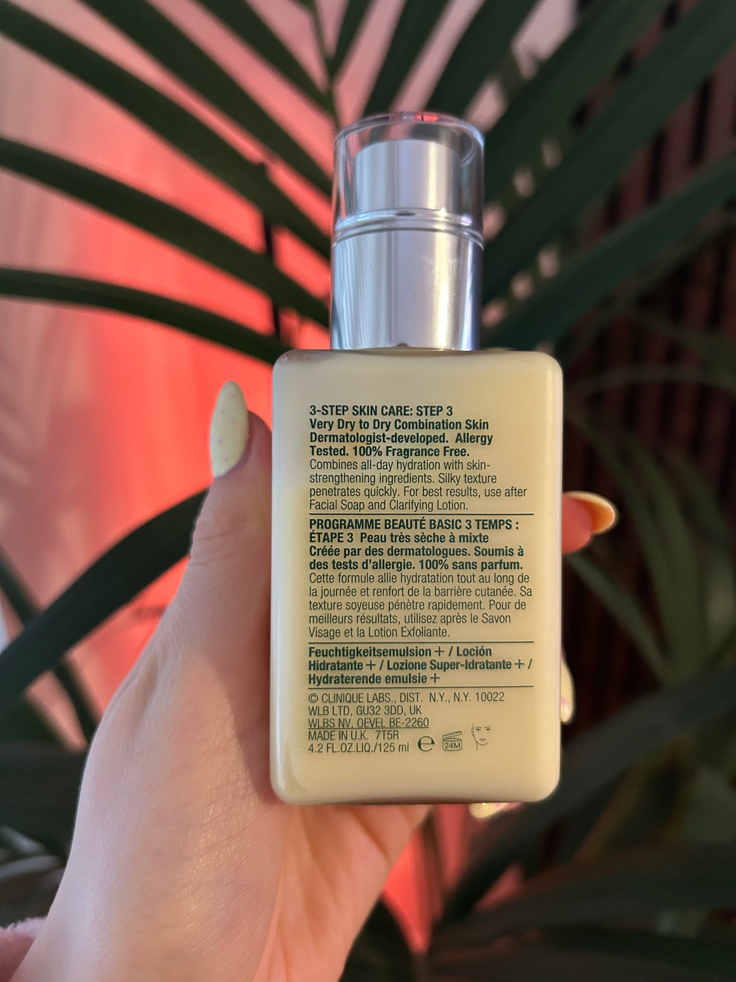 Clinique dramatically different moisturising lotion
