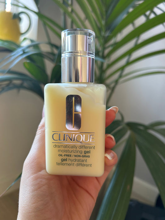 Clinique Dramatically Differently Moisturising Gel