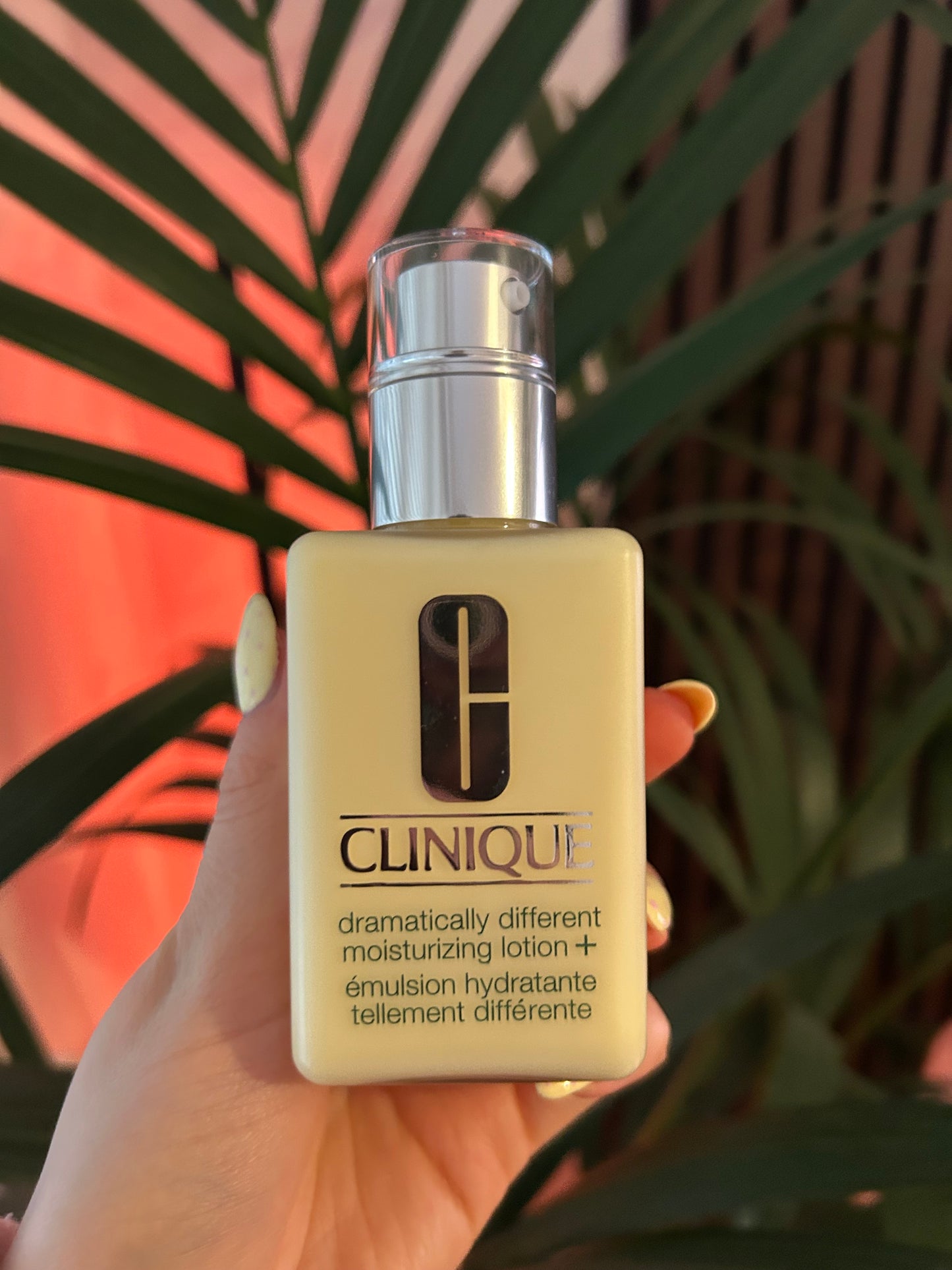 Clinique dramatically different moisturising lotion