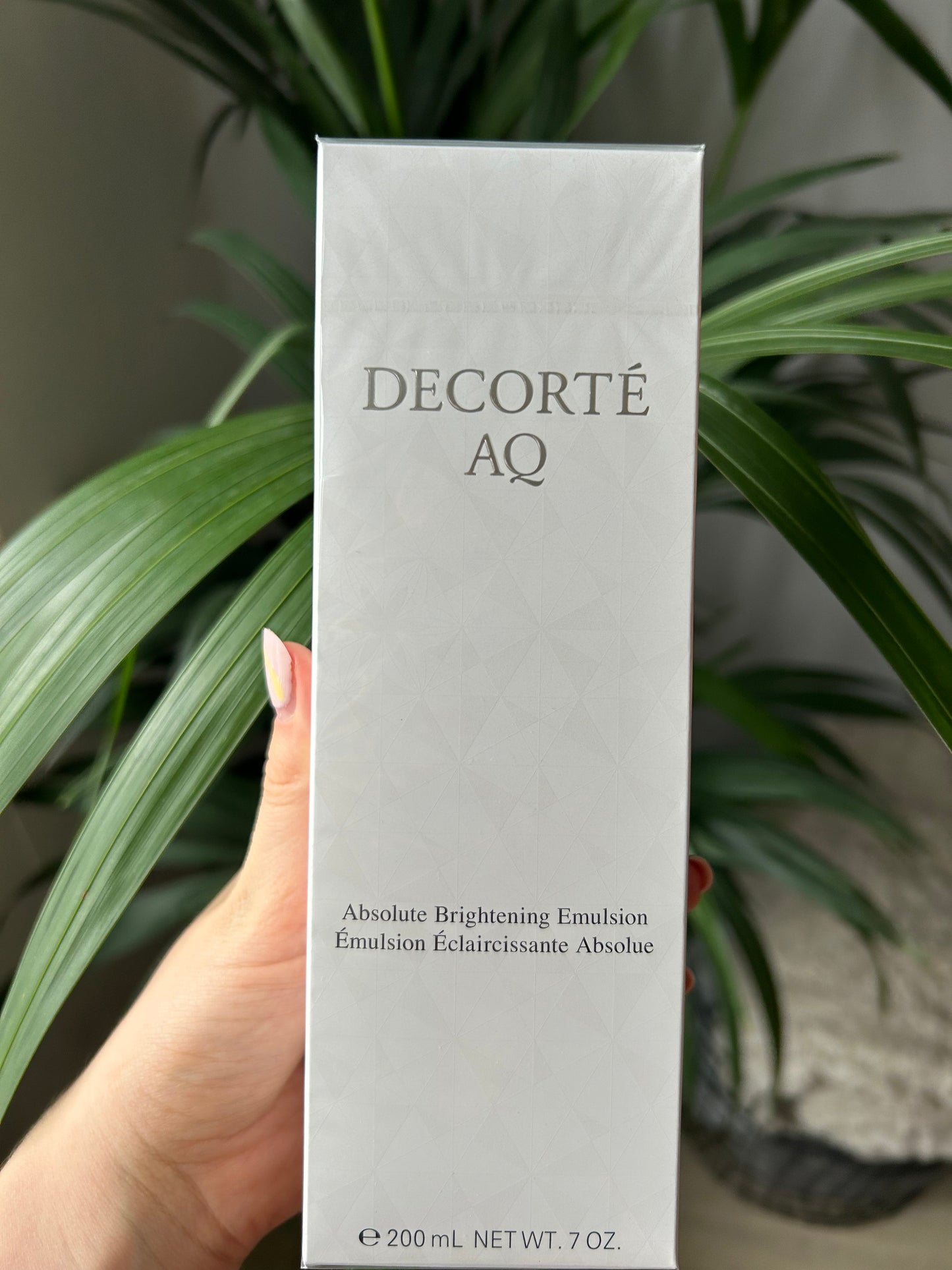 Decorte Brightening Emulsion